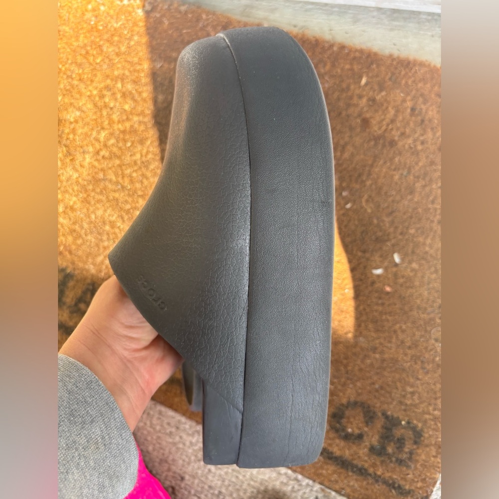 Crocs Dylan Platform Clogs - image 3